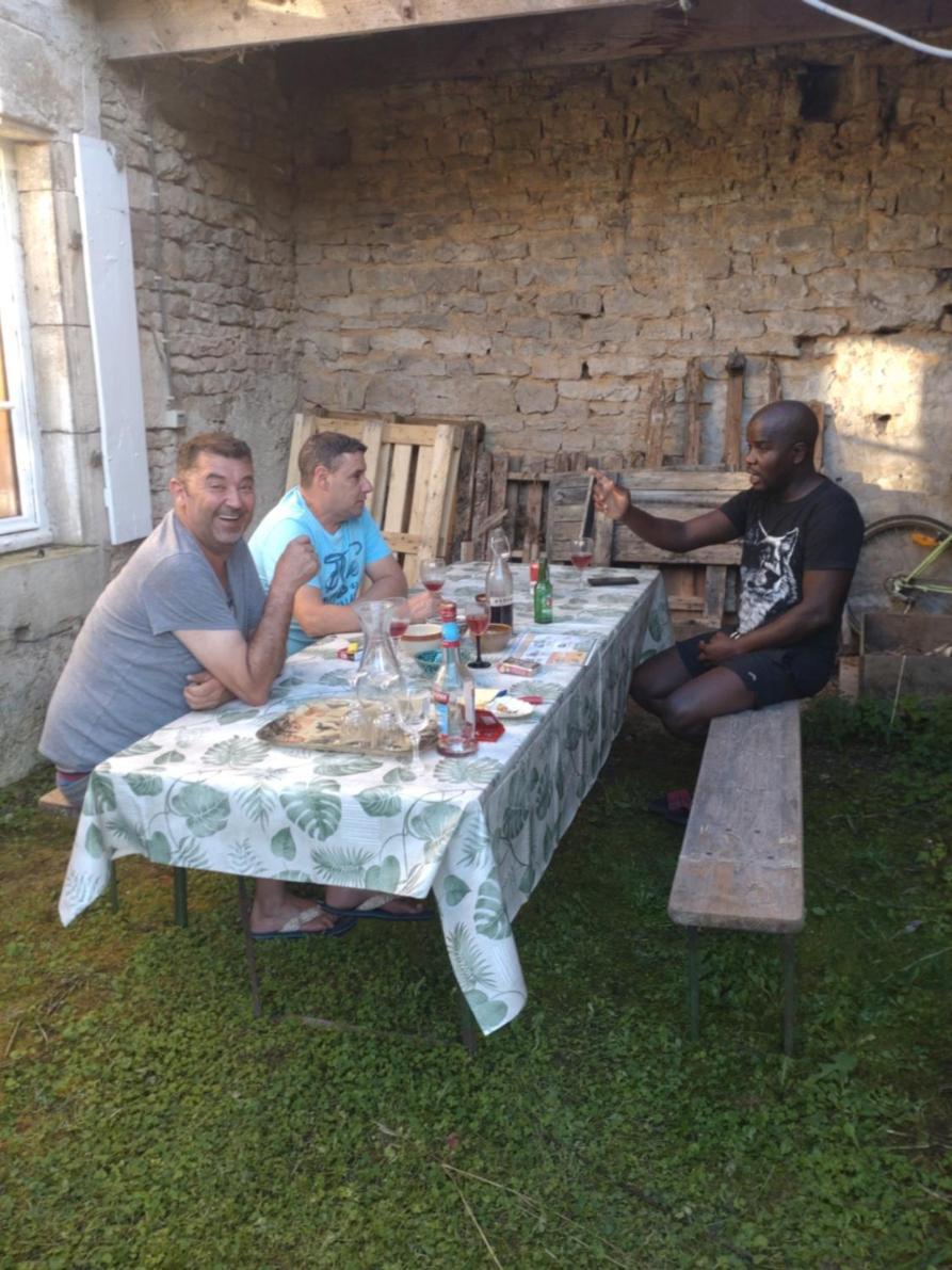Gite Meuble 6 Personnes 2 Etoiles Haute Cote D'Or Proche Des Merveilles Touristiques Saint-Marc-sur-Seine Buitenkant foto